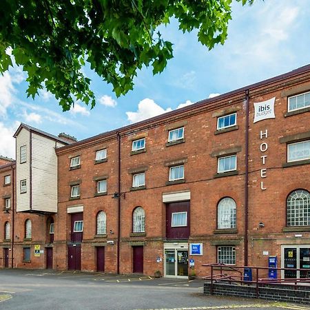 Go2 Burton Upon Trent Central Hotel 外观 照片