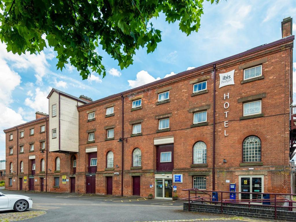 Go2 Burton Upon Trent Central Hotel 外观 照片